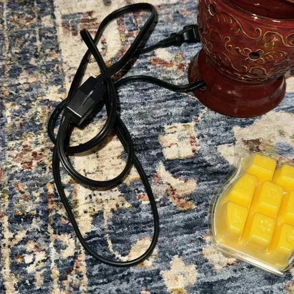 Scentsy Authentic Roma Full Size Wax Warmer & Mango Margarita Wax Bar 2PC BUNDLE - Picture 7 of 11